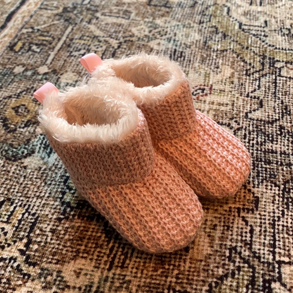 NWT Baby Gap Sherpa Booties In Light Pink Size 1 (0-3m)